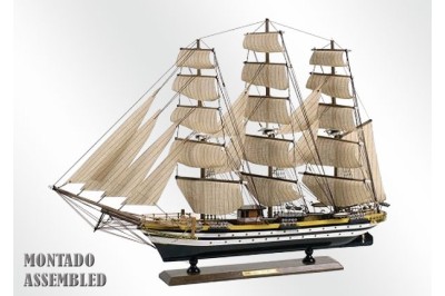 Navio "Amerigo Vespucci"