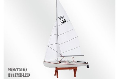 Bateau à voile 470