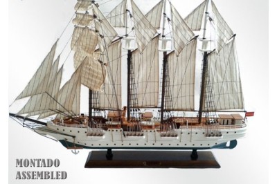 Barco escola J.S. El cano