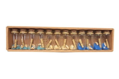 12 Botellas con pergamino